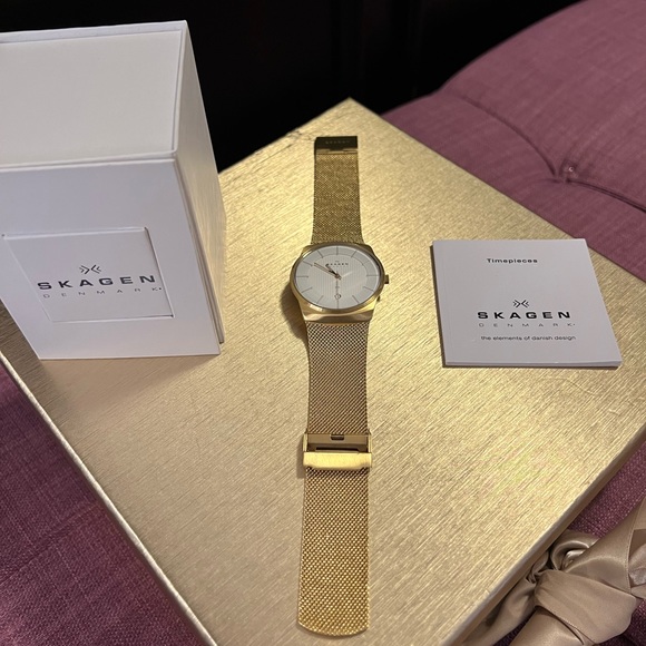 Unavailable - Picture 2 of 5